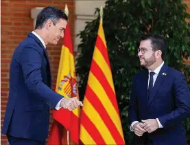  ?? EMILIO NARANJO / EFE ?? Sánchez con Aragonès, en un encuentro en Moncloa el pasado julio.