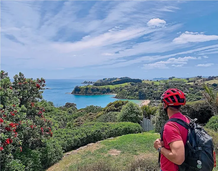  ?? CLARISSA HIRST ?? You’ll need to cycle up some steep inclines to reach these
views, but ebikes make those hills a
breeze.