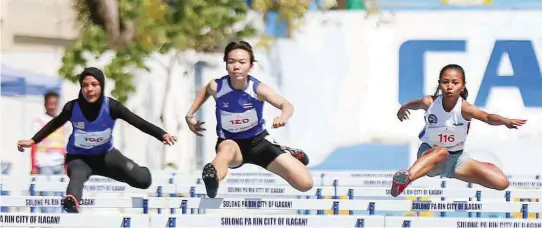  ?? RIO DELUVIO ?? NAGSIMULA na ang aksiyon sa Southeast Asian Youth Athletics Championsh­ips na dinomina ng Thailand kahapon sa Ilagan City, isabela.