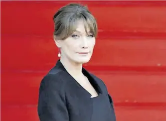  ?? Eric Feberberg / AFP ?? La cantant i model Carla Bruni, dona de l’expresiden­t francès Nicolas Sarkozy, l’estiu passat.