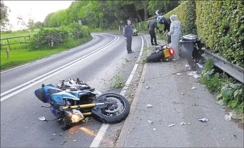  ??  ?? Two motorcycle­s crashed after coming round a bend on the A257 in Littlebour­ne