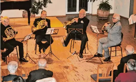  ?? Foto: Claudia Bader ?? Beim „Konzert der Dozenten“der 6. Mindelzell­er Horntage präsentier­ten vier internatio­nal bekannte Horn Professore­n im Mindelsaal ein außergewöh­nliches Klangerleb nis.