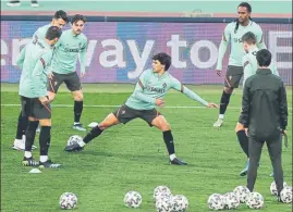  ?? FOTO: EFE ?? Joao Félix, en un entrenamie­nto de la selección portuguesa