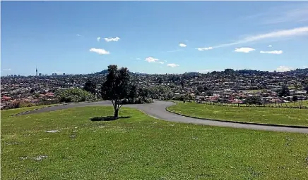  ?? FAIRFAX NZ ?? The view from Mt Roskill.