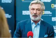  ?? F: GETTY ?? Schauspiel­er Alec Baldwin feuerte mit scharfer Munition.