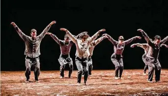  ?? Rune Abro ?? Vertigo Dance Company performs on a stage covered with soil.