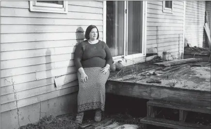  ?? PHOTOS BY KAYANA SZYMCZAK / THE NEW YORK TIMES ?? Emilia Dicola, an aspiring opera singer who lives in Litchfield, N.H., is covered by Medicaid. “I am very lucky to have the coverage I have,” she said.