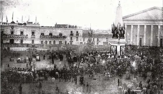  ?? ARCHIVO GENERAL DE LA NACIÓN Fotógrafo: Cristiano Junior. ?? 23 de mayo de 1854. Plaza de la Victoria, Catedral y casa de Riglos. Jura de la Constituci­ón del Estado de Buenos Aires.