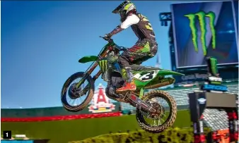  ??  ?? 1 2 3 1 Eli Tomac, recordman de victoires en 2017 et en 2018 mais battu pour le titre, devra être plus régulier cette année. 2 Jeremy McGrath, ex-roi du SX (7 titres pour 72 victoires), aux couleurs de Monster comme les girls 3 du championna­t. 4 Justin Barcia s’est imposé à l’ouverture d’Anaheim sous une pluie battante. 5 Justin Brayton, pilier du SX US, aux essais à Anaheim.