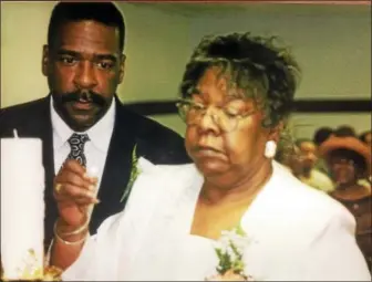  ?? COURTESY OF THE WALKER FAMILY ?? James Walker and his mother, Doris Lorraine Walker, at his sister Chimene’s wedding to Benson Taylor.