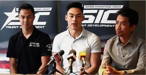  ?? — S.S. KANESAN/ The Star ?? Race is on: From left, Jazeman Jaafar, Weiron Tan and Afiq Ikhwan.