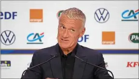  ??  ?? Deschamps « aime profondéme­nt cette vie » de sélectionn­eur, selon Nagui.