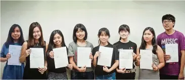  ??  ?? ATC A- Level Top Achievers 2016 ( from left) melanie yap, Angel yap, melody Tham, Cassandra Oh, Teng huey yi, Joyce Lee, moira Lau and Leow Wen Bin.