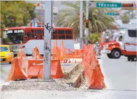  ?? MANUEL GUADARRAMA ?? Obras del Metrobús siguen en diferentes frentes en la ciudad de Torreón.