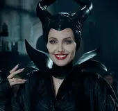  ??  ?? Il film Angelina Jolie in Maleficent di Robert Stromberg