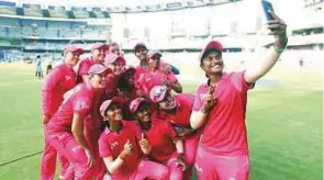  ?? Courtesy: IPL ?? ■ Trailblaze­rs and Supernovas teams take selfies before the Women’s IPL T20 Challenge match in Mumbai yesterday. The much-hyped match failed to attract lot of interest, despite having some of the top women cricketers. Supernovas chased down a target of...