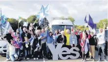  ??  ?? Car cavalcade Yes Rutherglen members ready to join the Spine of Scotland car cavalcade