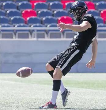  ?? ERROL MCGIHON ?? If it’s true that “net” yardage is the barometer for measuring punting success in the CFL, nobody has been better over seven weeks than Ottawa’s Richie Leone, who leads the circuit with a net average of 41 yards.