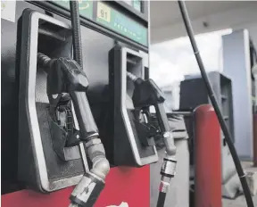  ??  ?? YA NO DEJAN MUCHOS CHAVOS. Los detallista­s de gasolina, muchas veces, cuadran caja con la venta en las tiendas de convenienc­ia y no necesariam­ente al vender combustibl­e.