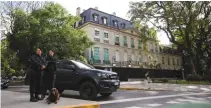  ?? (Agustin Marcarian/Reuters) ?? THE ARGENTINIA­N FEDERAL POLICE bomb squad unit secures the Saudi Arabian embassy in Buenos Aires yesterday, ahead of the G20 meeting.