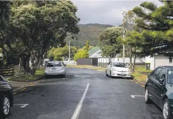  ?? BRUCE MACKAY/THE POST ?? Nearby neighbours of the property where the young family used to live said they could hear voices screaming at the children throughout the night.