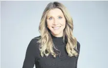  ??  ?? Sarah Chalke says her new character in Roseanne is both “unintentio­nally offensive,” as well as “well-intentione­d, but controllin­g.”