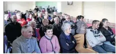  ??  ?? Samedi 14 janvier, Sylvie Crochet, maire déléguée de Vezins, et son groupe de travail ont présenté leurs voeux aux habitants venus nombreux.