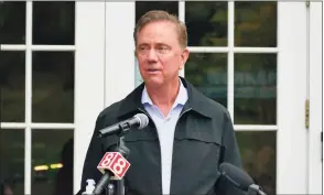  ?? Peter Yankowski / Hearst Connecticu­t Media Bethel, on Oct. 6. ?? Gov. Ned Lamont speaks at Workshop CT, an educationa­l facility in