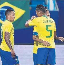  ?? FOTO: AP ?? La celebració­n de Gabriel Jesus, Casemiro y Neymar