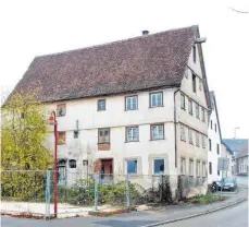  ?? ARCHIVFOTO: SIEGEMUND ?? Aus Alt wurde neu: Das 1763 erbaute Hochhaus in Merklingen war lange Jahre eine Ruine.