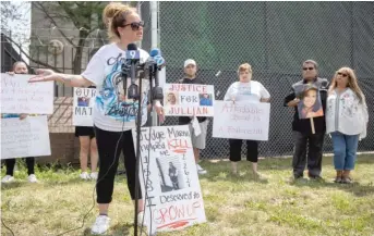 ?? PAT NABONG/SUN-TIMES PHOTOS ?? Nikki Swoboda, whose son was shot and killed in February, speaks at a rally on Saturday in Little Village demanding judges hold defendants in violent crime cases without bail.