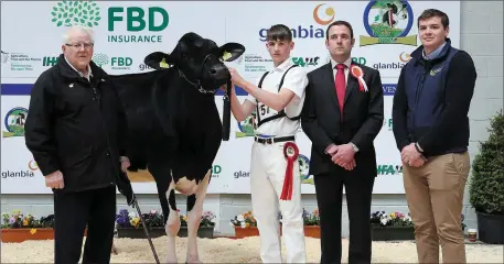  ??  ?? John Hurley with his grandson Mark, Ben Yates, judge, and Nigel Condell of sponsor Specialist Nutrition at Emerald Expo 2018.