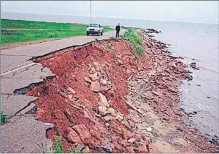  ?? FILE PHOTO ?? View of erosion along Atlantic Canada coastline.