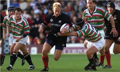 ?? Laurence Griffiths/Allsport ?? Francois Pienaar, seen here playing for Saracens against Leicester in 1998, is one of six named investors in the consortium. Photograph: