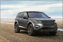  ?? LAND ROVER USA ?? The Land Rover Discovery’s old boxy shape has been replaced with softer, rounded curves in the front and rear.