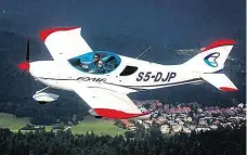  ?? Dvoumístné­ho letadla SportCruis­er se odvíjí například od výbavy, ale pohybuje se zpravidla kolem 165 tisíc dolarů FOTO CZECH SPORT AIRCRAFT ?? Cena