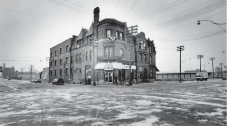  ?? ANDREW STAWICKI/TORONTO STAR FILE PHOTO ?? The Canary Restaurant, which had sat in its landmark location at Front and Cherry Sts. since the mid-1960s, closed in April 2007 over weak business.