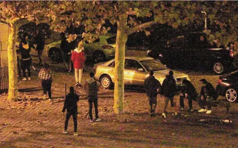  ?? Foto: Annette Zoepf ?? Der Elias-Holl-Platz ist ein Idyll in der Altstadt. Anwohner beklagen aber, dass die Abende und Nächte alles andere als idyllisch sind. Dann treffen sich dort zahlreiche Jugendlich­e.