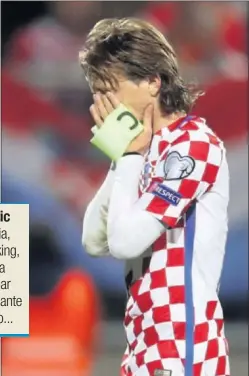  ??  ?? PINCHAZO. Croacia se complicó el Mundial empatando ante Finlandia.