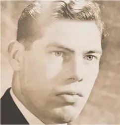  ??  ?? 0 Sandy Veitch in uniform as a young man