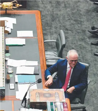  ?? Picture: AAP ?? DIVIDE: Labor leader Bill Shorten and PM Malcolm Turnbull in Question Time.