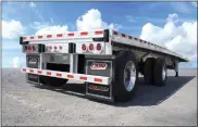  ?? COURTESY OF CHRIS SHEEHAN/REITNOUER TRAILERS ?? Reitnouer Trailers CK90 aluminum flatbed trailer. The trailer manufactur­er is looking to construct a new manufactur­ing in Ontelaunee Township.