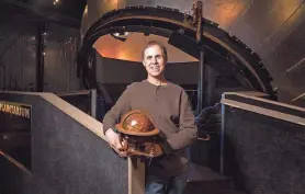  ?? USA TODAY NETWORK-WISCONSIN FILE PHOTOS ?? Frank Kovac, builder and founder of Kovac Planetariu­m, built the world’s largest mechanical globe planetariu­m in his backyard in Wisconsin’s Northwoods, about 20 miles east of Rhinelande­r.