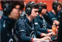  ??  ?? Excel was the first LeagueOfLe­gends esports team to run a ten-person roster, an idea that’s caught on with other teams around the world since