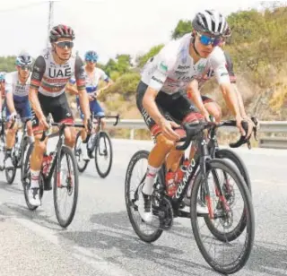  ?? // EFE ?? Juan Ayuso, en primer plano, en la Vuelta a España