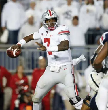  ?? CHRIS KNIGHT — ASSOCIATED PRESS ?? Ohio State quarterbac­k Dwayne Haskins Jr. throws against Penn State during the Buckeyes’ win over Penn State earlier this season. OSU hosts Michigan Nov. 24 at noon.