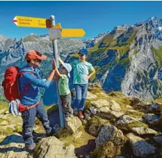  ?? Foto: Stefan Gruenig/Natur‰Welten/dpa ?? Rémy Kappeler hat das Buch „Wanderpapa“geschriebe­n und hat mit seinen Kindern schon viele Wanderunge­n gemacht.