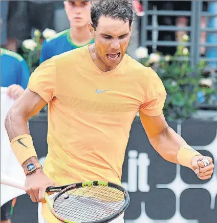  ?? FOTO: AP ?? Rafa Nadal arrolló a Damir Dzumhur en una hora. Tenía ganas de recuperar las buenas sensacione­s tras la derrota en Madrid