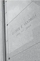  ?? CHRIS MARKSBURY/
NORTHJERSE­Y.COM ?? Singer-songwriter Luther Vandross is buried in George Washington Memorial Park in Paramus.