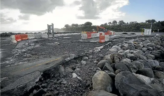  ?? GRANT MATTHEW/STUFF ?? Road surface damage at the lee breakwater carpark at Port Taranaki.